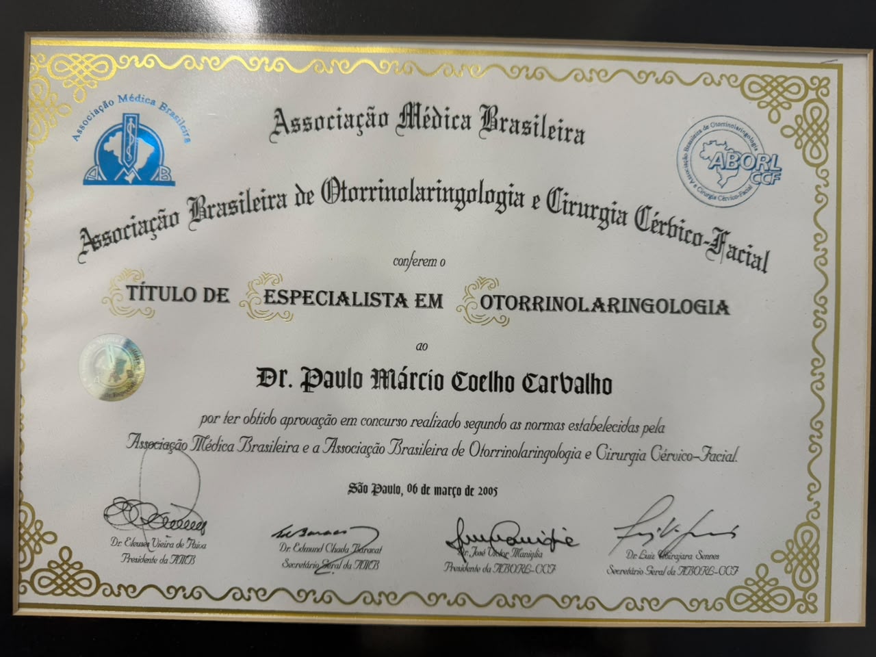 Título de especialista em Otorrinolaringologia